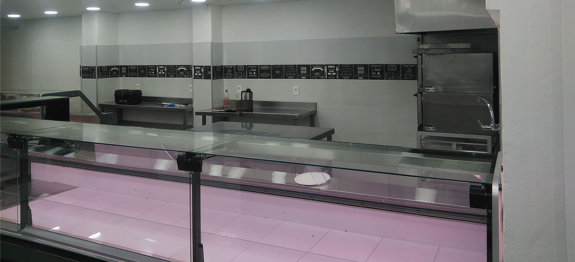 Super mercado, Colonia 3